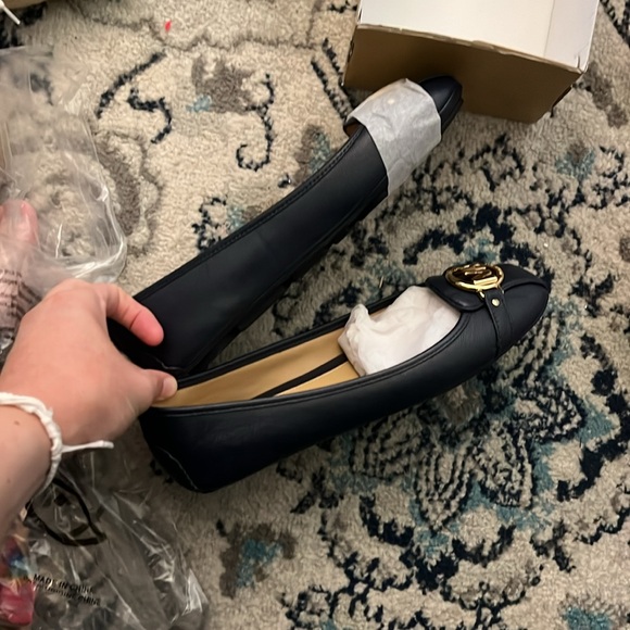 Navy Michael Kors Fulton flats brand new - Picture 6 of 8